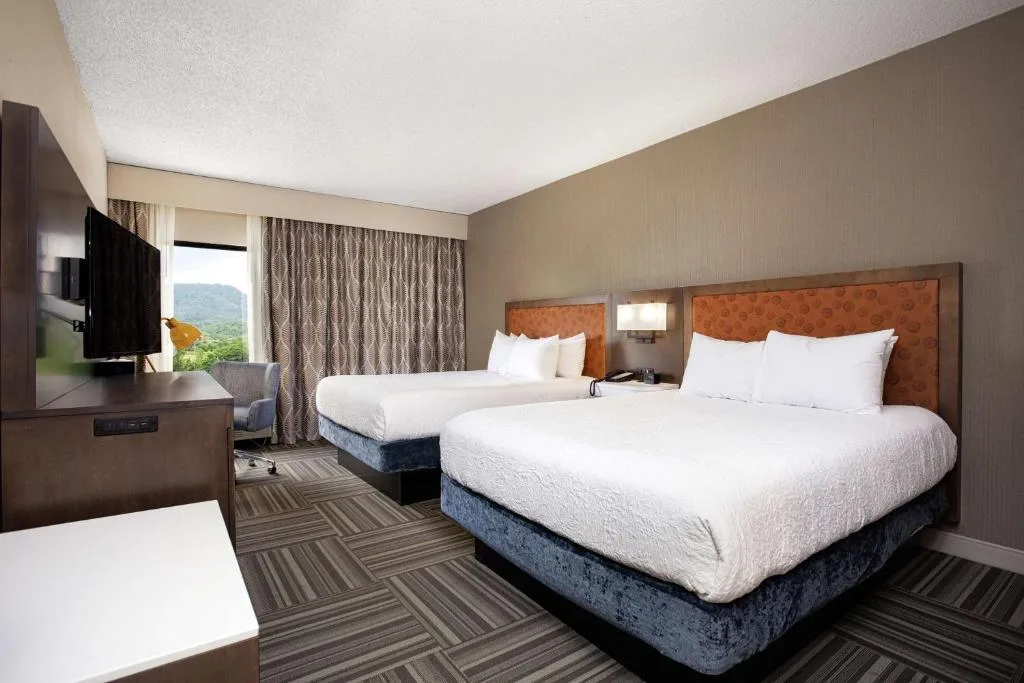 Standaardkamer met twee aparte bedden in het Hotel Hampton Inn Kingsport