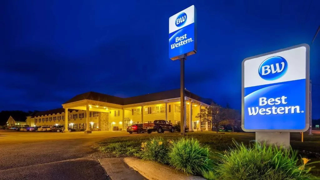 Exterior van het Best Western Sault Ste Marie