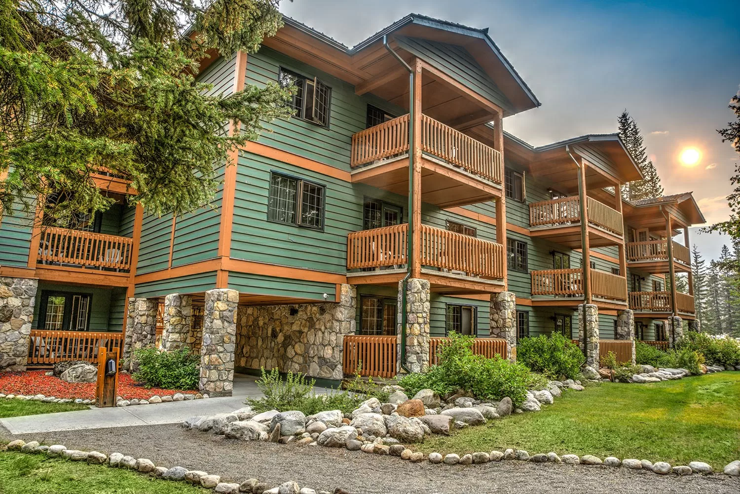 Exterior van het Hotel Lake Louise Inn
