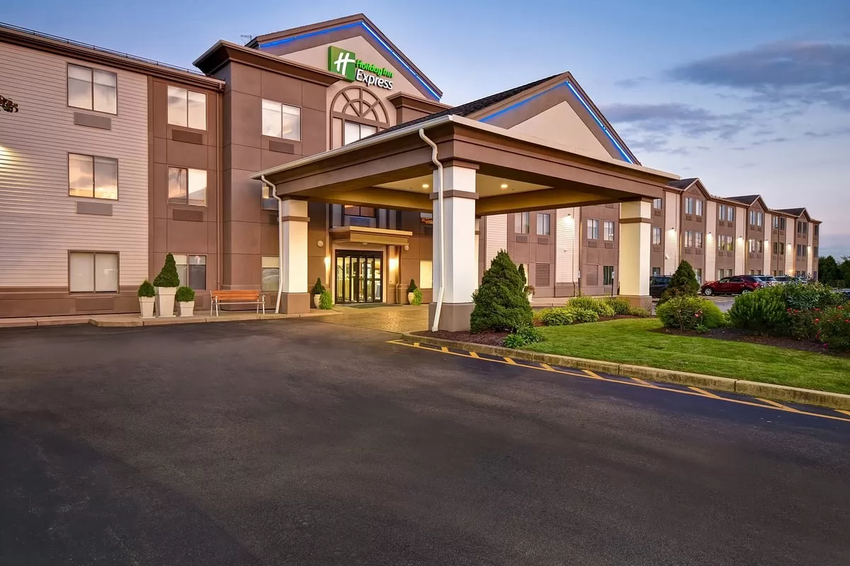 Exterior van het Hotel Holiday Inn Express Newport North