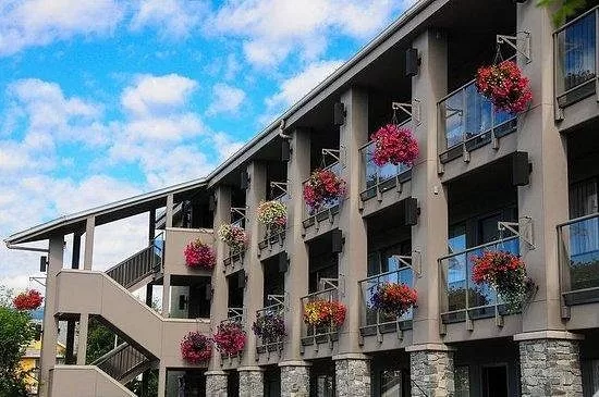Exterior van het Hotel Accent Inns Kelowna