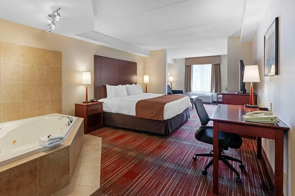 Kamer met badkuip in het Hotel Best Western Plus Huntsville