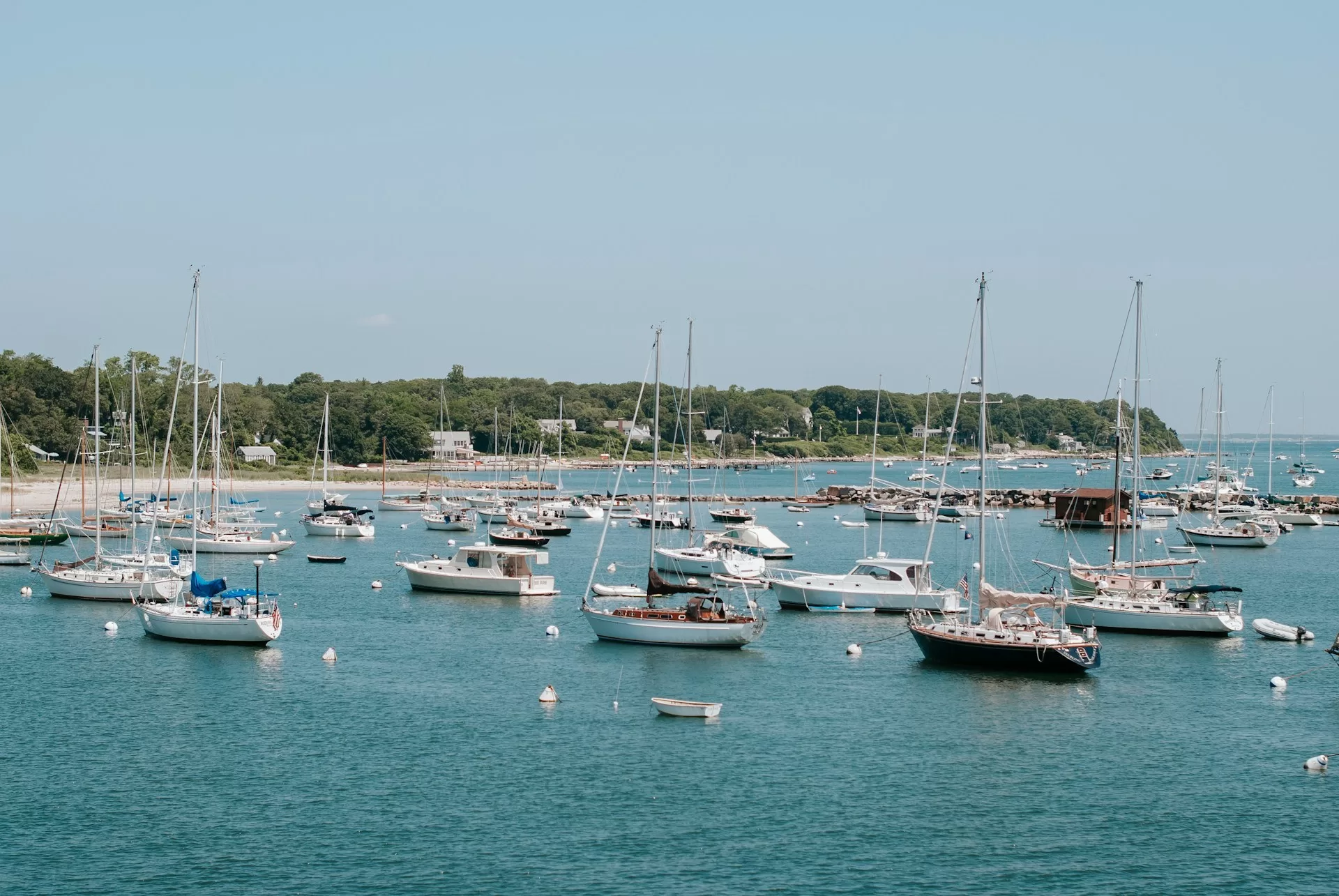 Zeilboten in de haven van Martha's Vineyard, Massachusetts