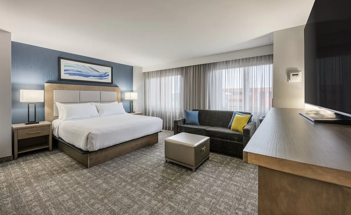 Standaardkamer met extra slaapbank in het Hotel Simon Sydney