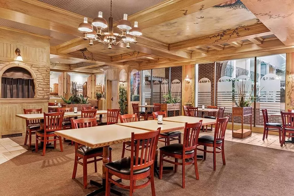Restaurant in het Hotel Ramada by Wyndham Fredericton