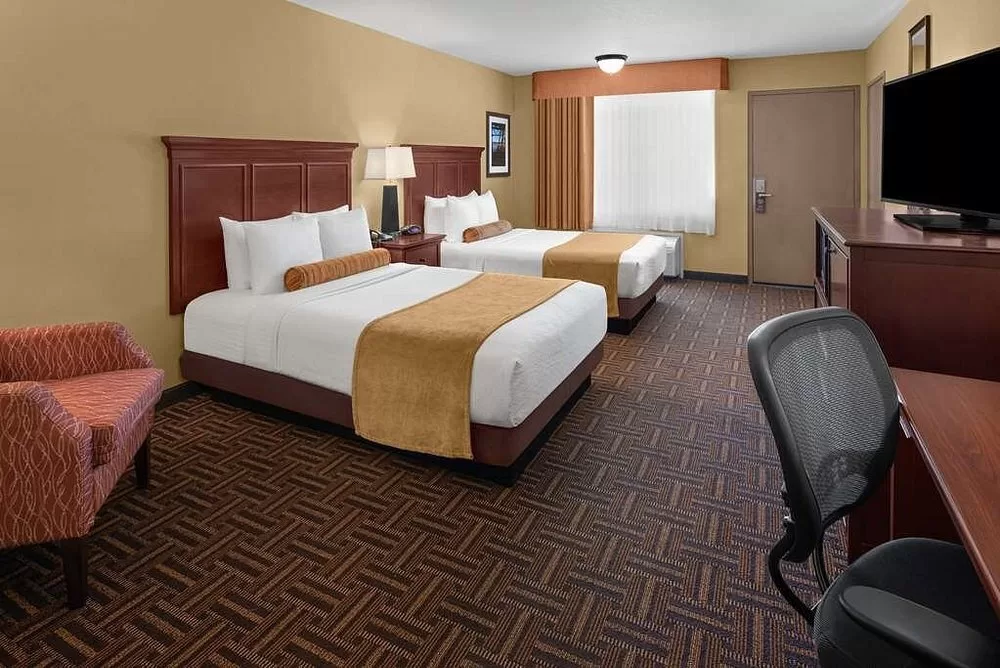 Standaardkamer met twee aparte bedden in het Hotel Best Western Plus Redondo Beach Inn Redondo Beach