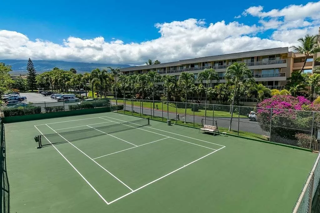 Tennisbaan bij het Hotel Aston at the Maui Banyan Kihei