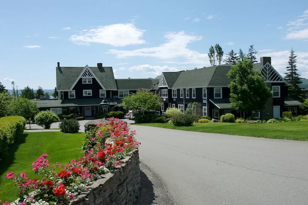 Exterior van het Hotel Inverary Resort Baddeck