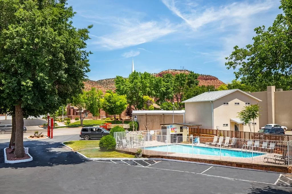 Exterior van het Aikens Lodge Kanab
