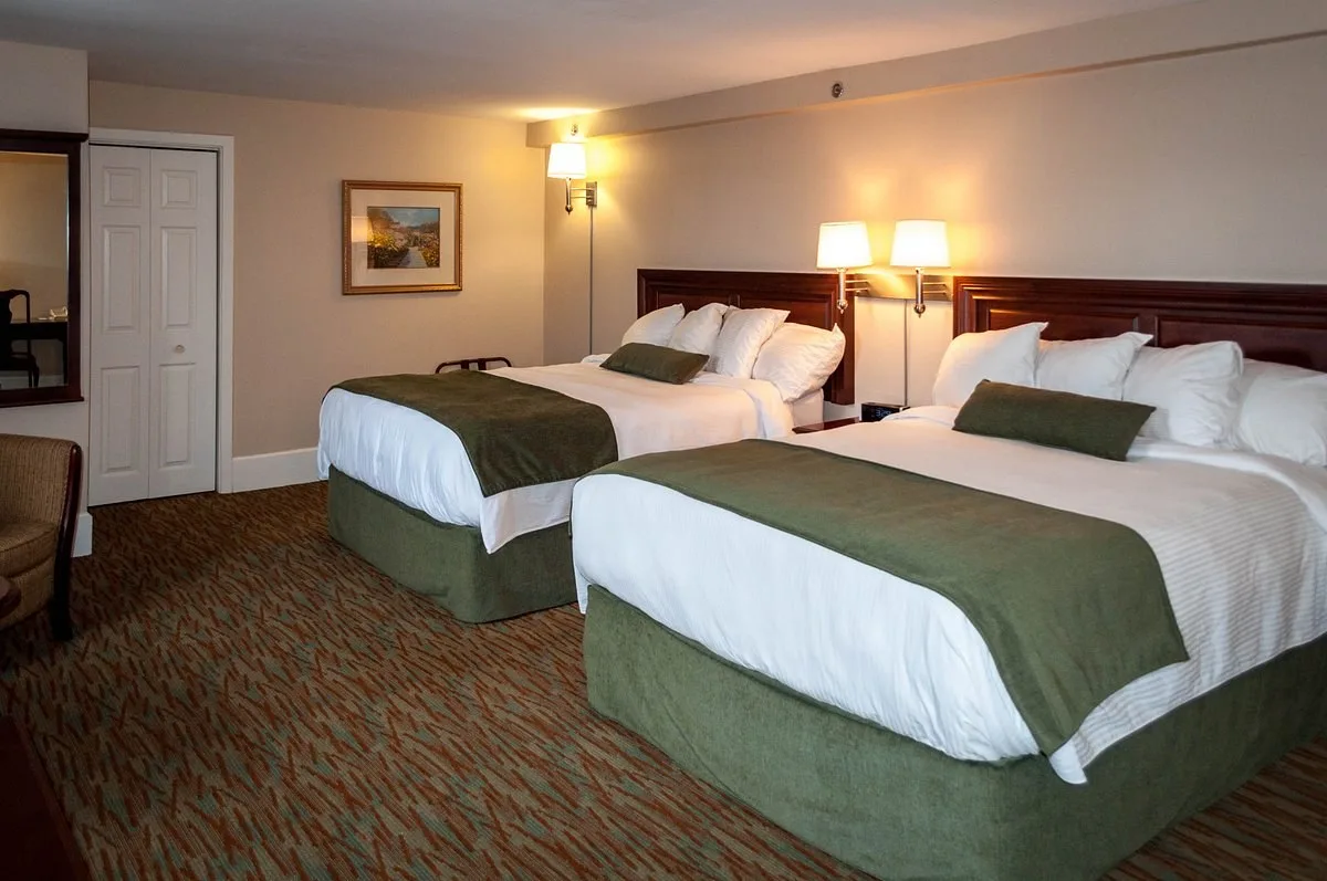 Standaardkamer met twee aparte bedden in het Hotel Glynmill Inn Corner Brook