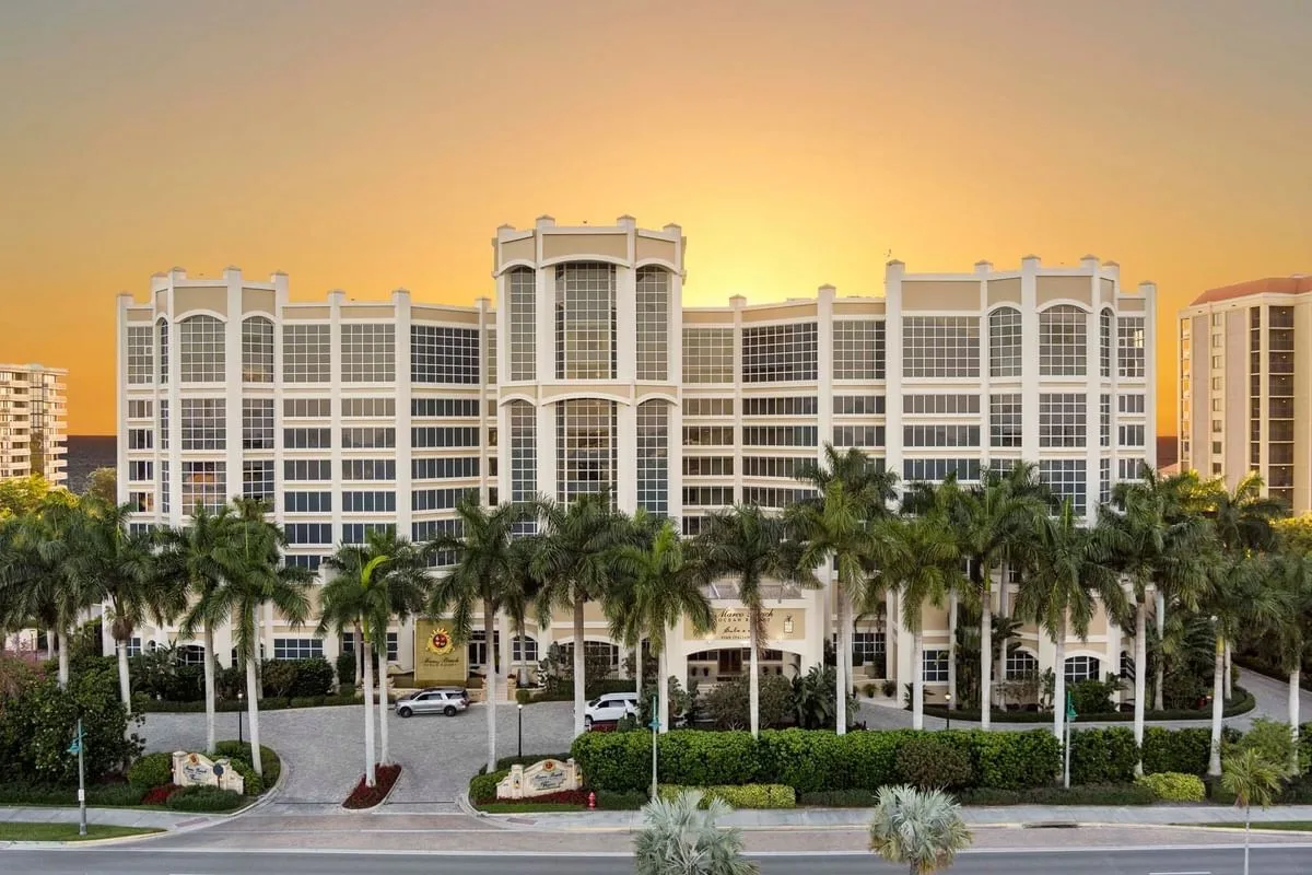 Exterior van het Hotel Marco Beach Ocean Resort
