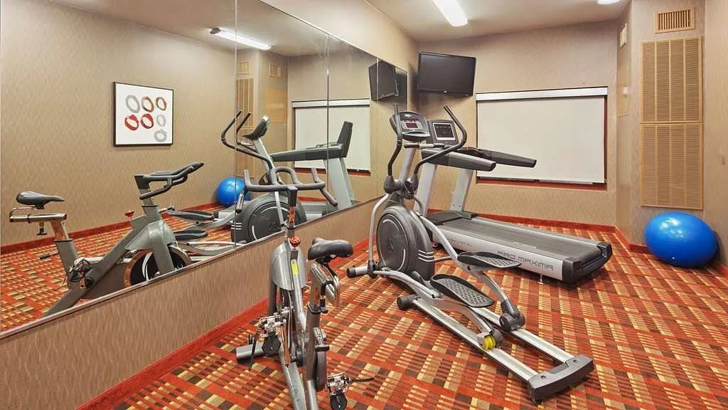 Fitnessruimte van het Hotel Best Western Plus Airport Austin