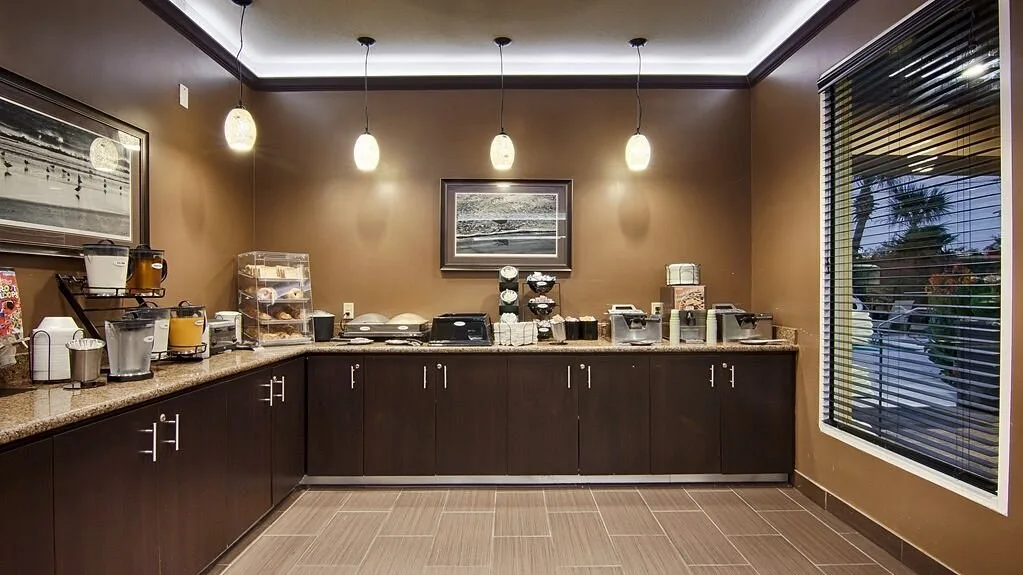 Ontbijtbuffet van het Hotel Best Western Plus Seawall Galveston