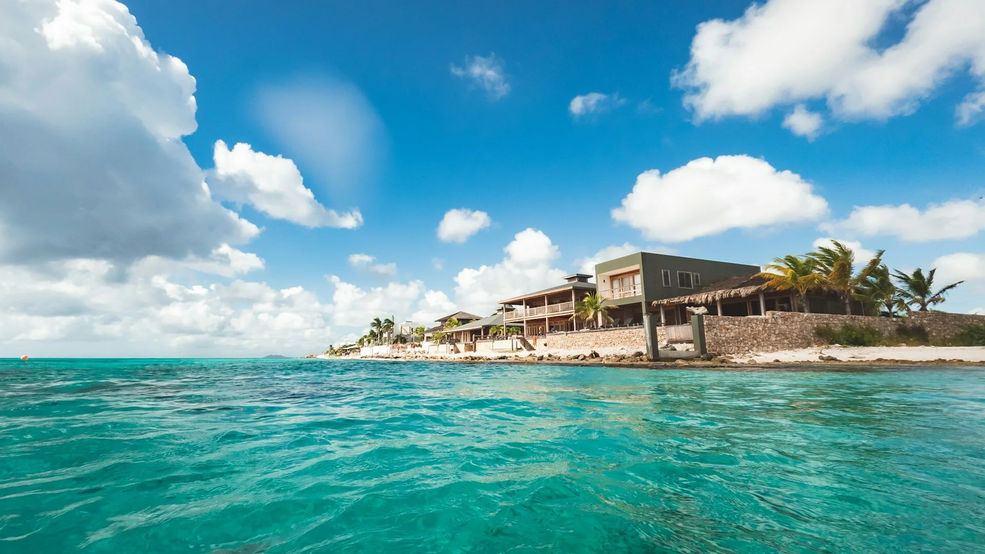 Vakantiehuizen aan het turquoise water van Bonaire