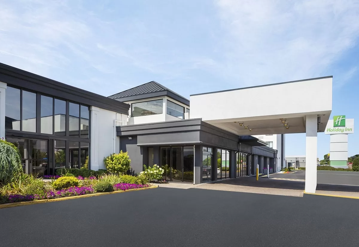 Exterior van het Holiday Inn Meadowlands Hasbrouck Heights