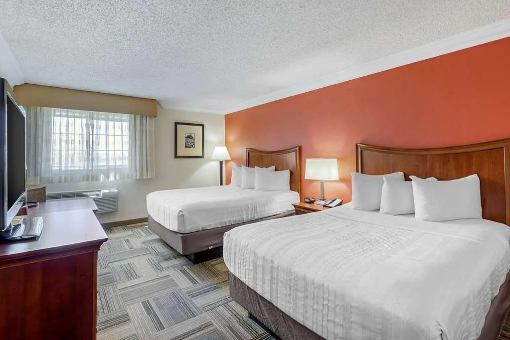 Standaardkamer met twee aparte bedden in het Best Western Inn Loveland