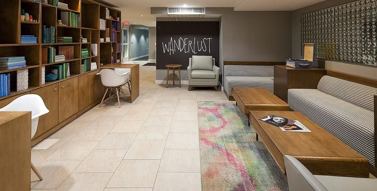 Zitruimte in de lobby van het The Kinney Venice Beach