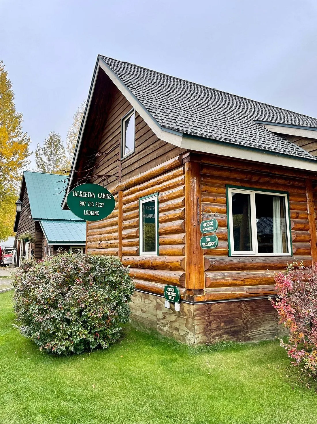 Exterior van het Hotel Talkeetna Cabins