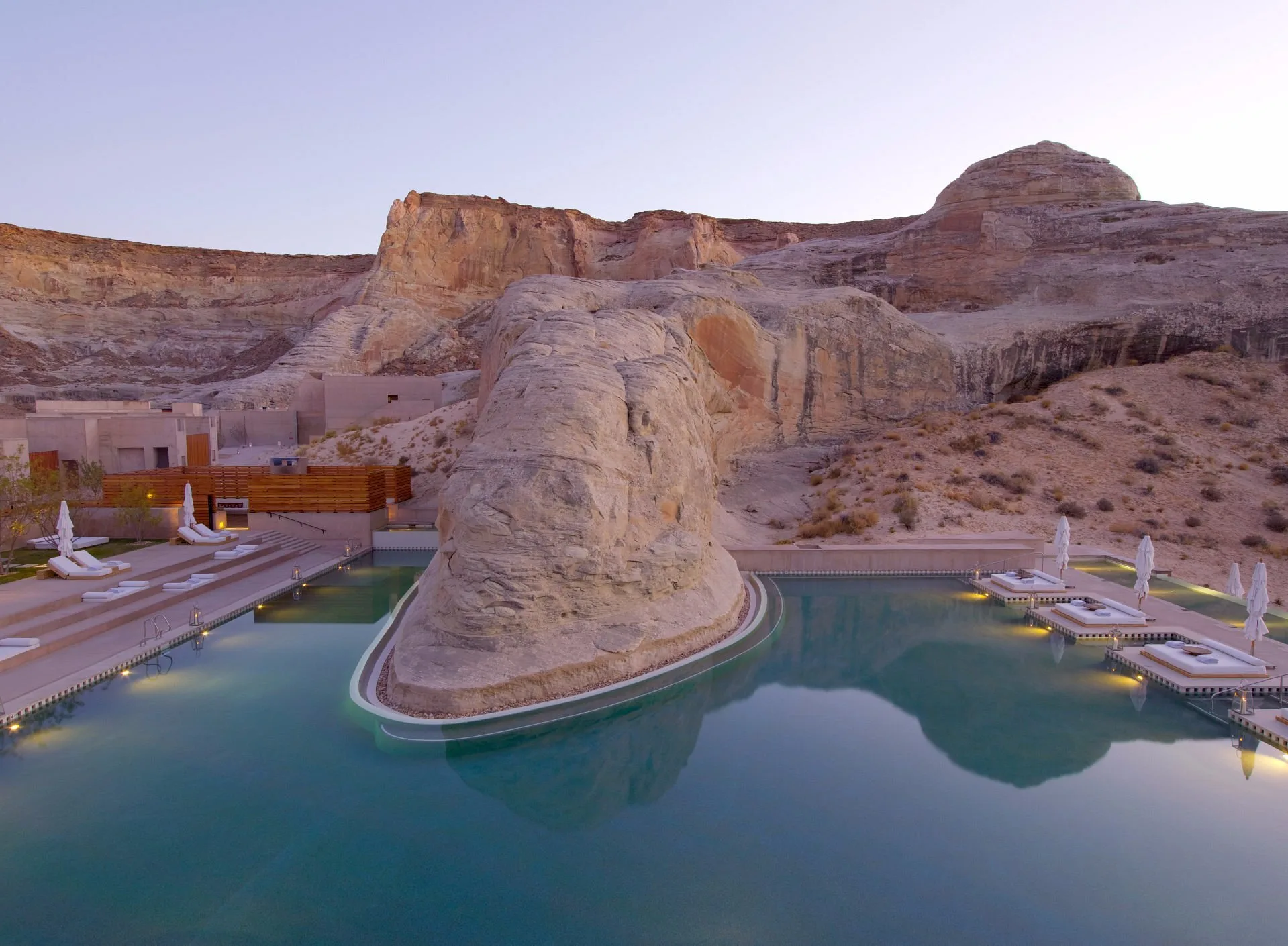 Het zwembad van het Amangiri resort in Glen Canyon
