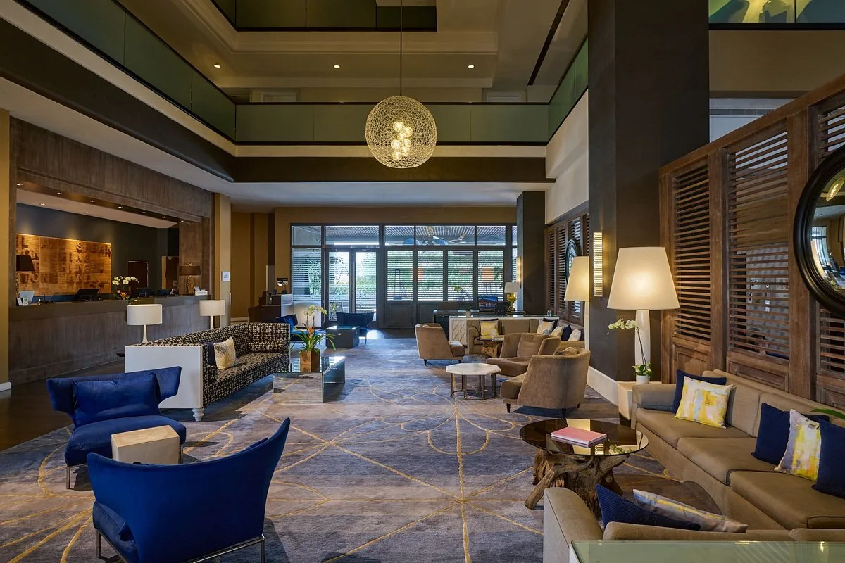 Zitlounge naast de receptie van het Le Meridien Delfina Santa Monica