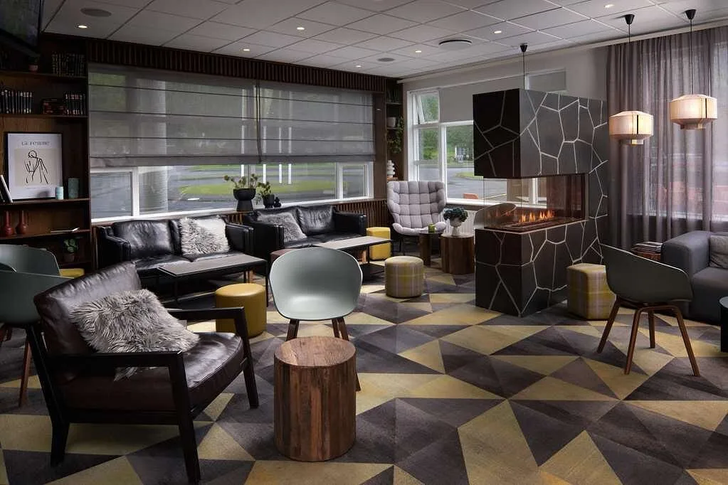 Zitlounge bij de lobby van het Hotel Klaustur