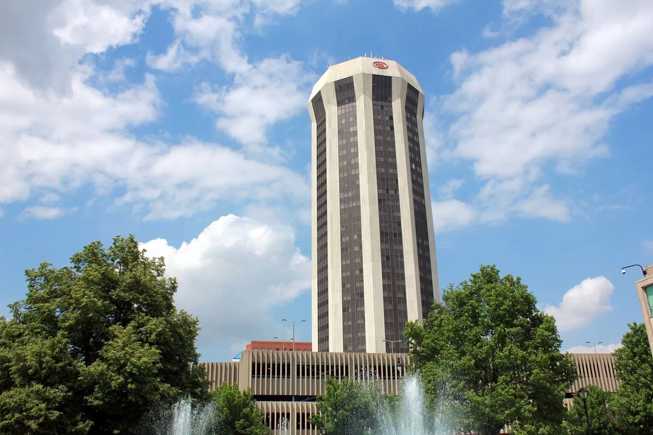 Een watertoren in Springfield, Massachusetts