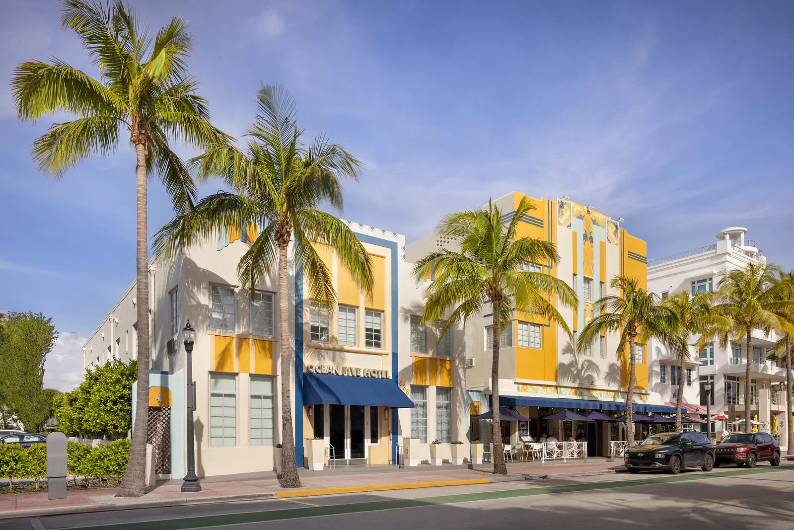 Exterior van het Hotel Ocean Five Miami