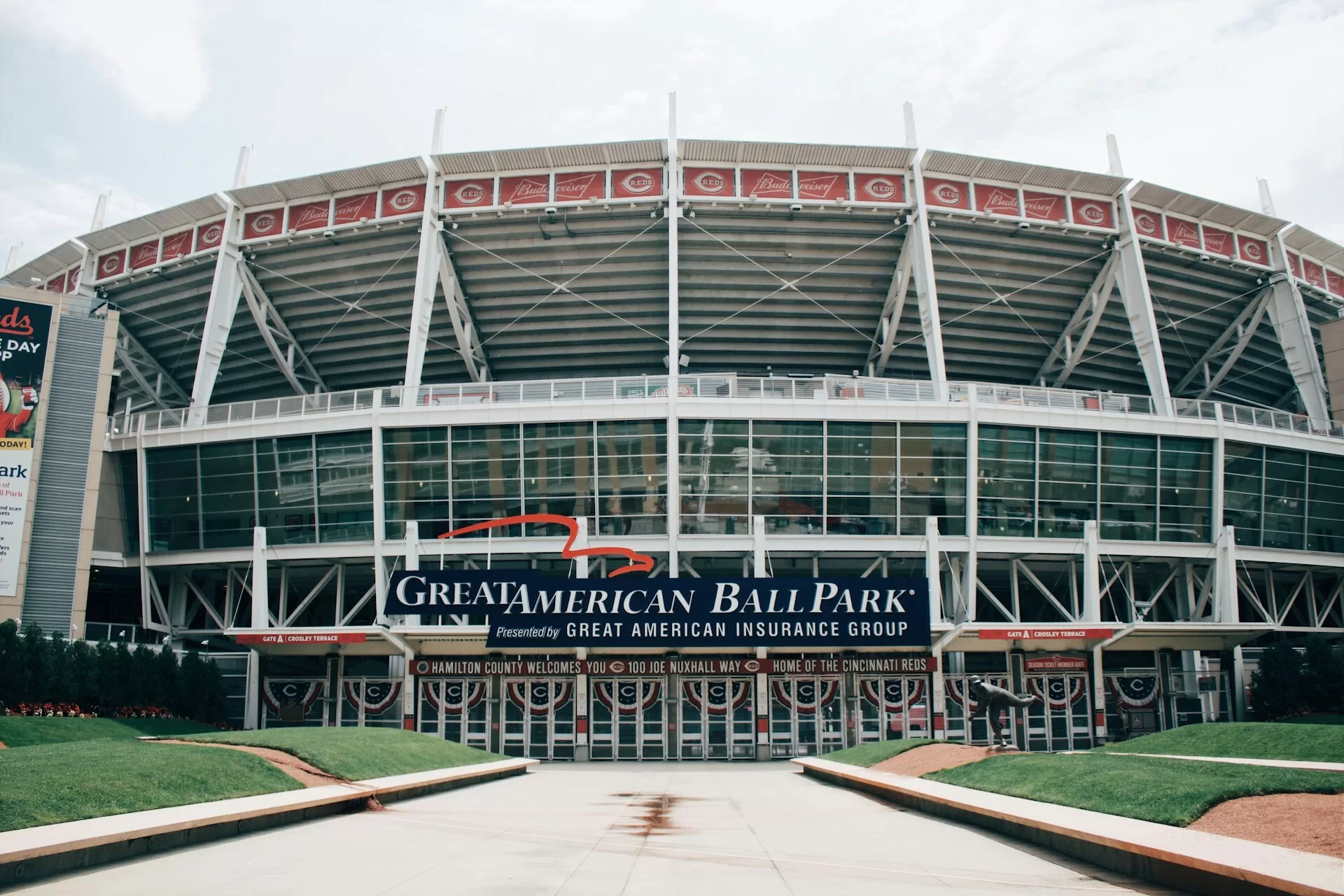 De voorkant van het 'Great American Ball Park' stadion in Cincinnati
