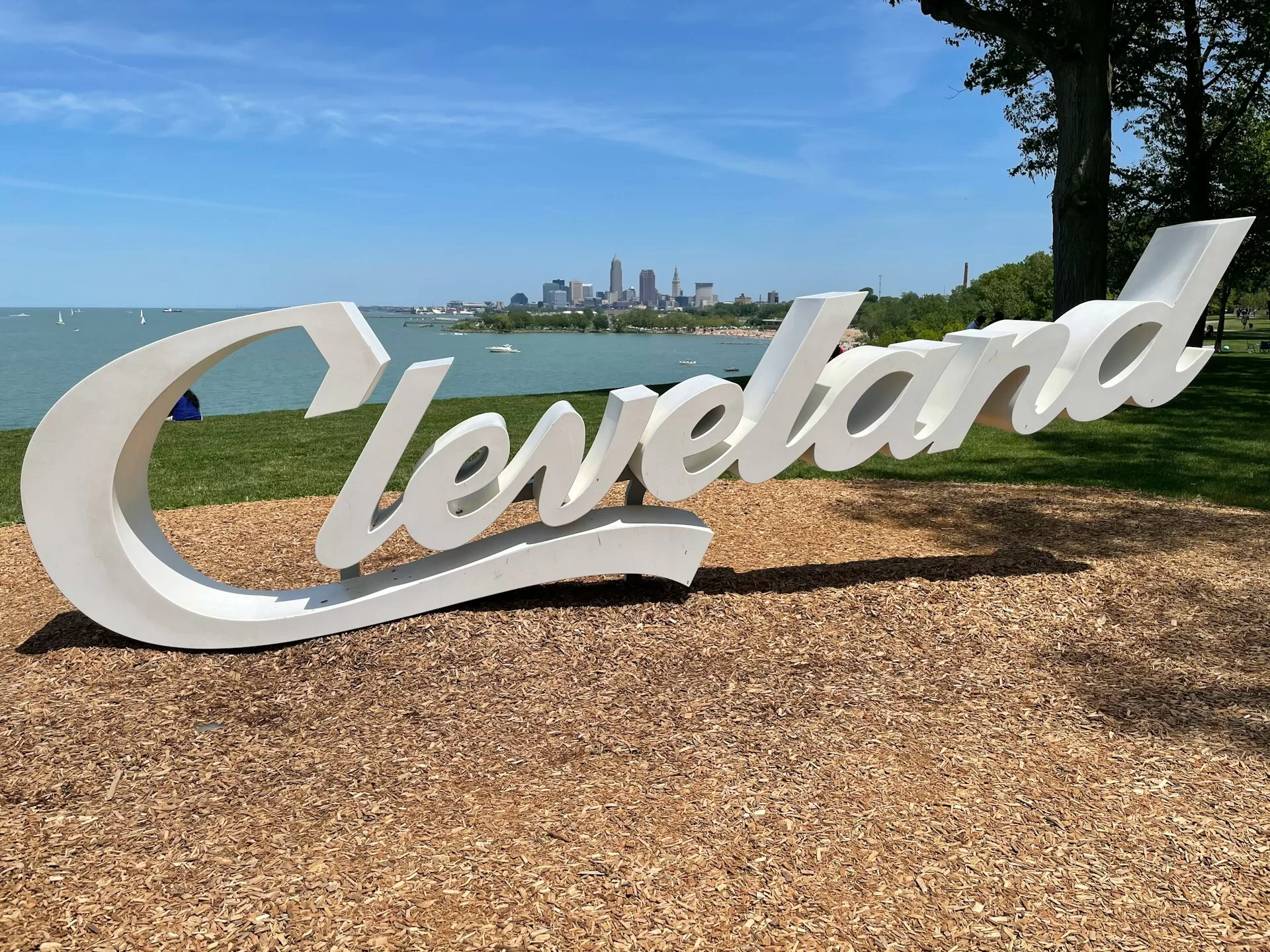 Cleveland sign aan het water