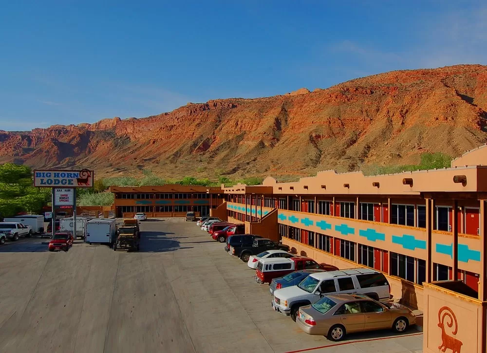 Exterior van het Big Horn Lodge
