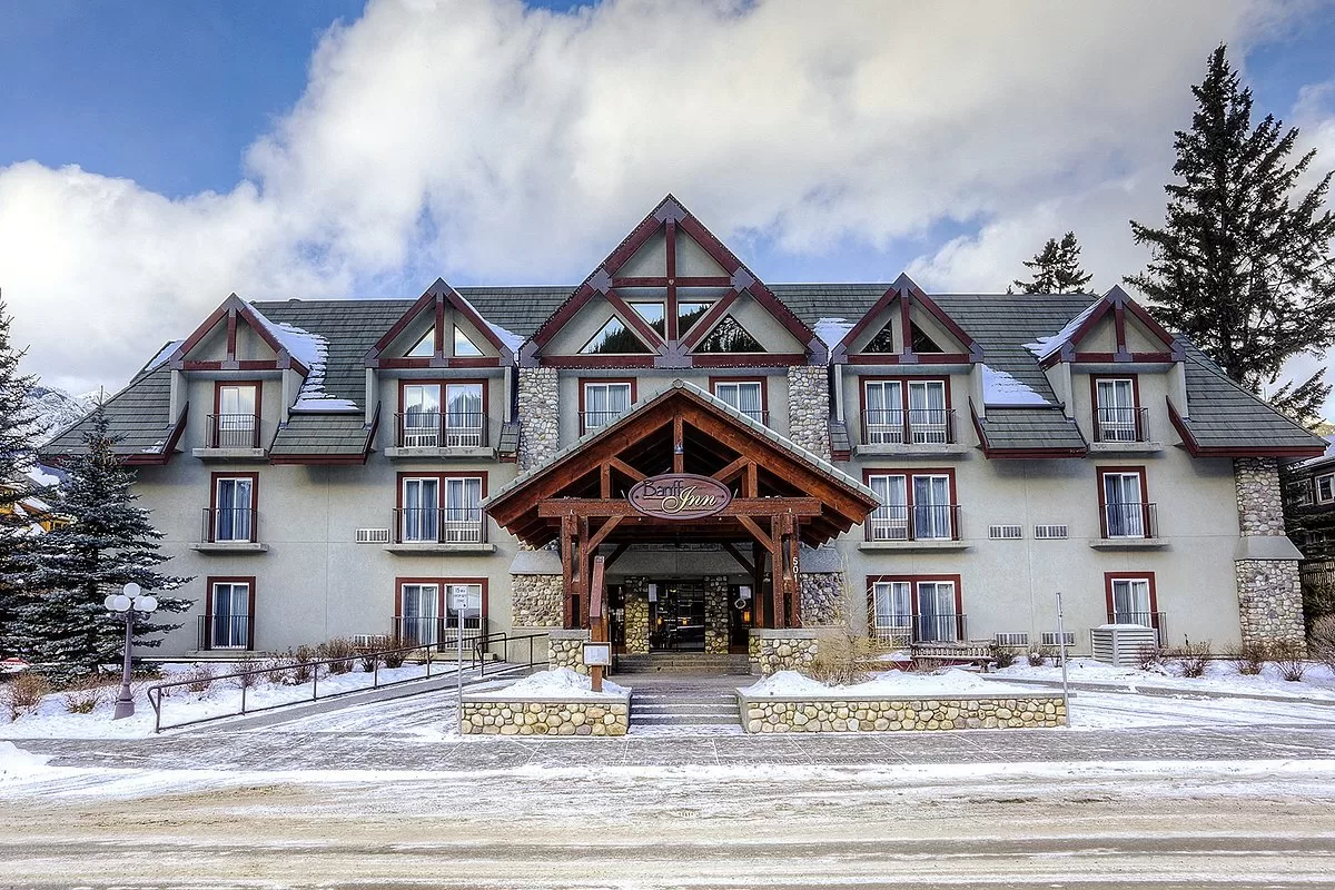 Exterior van het Banff Inn