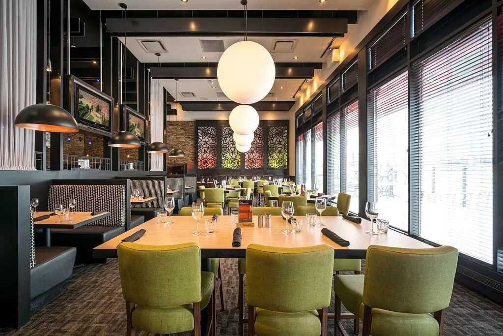 Restaurant in het Acclaim Calgary Airport