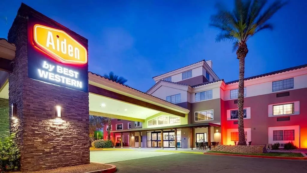 Exterior van het Hotel Aiden by Best Western Scottsdale North