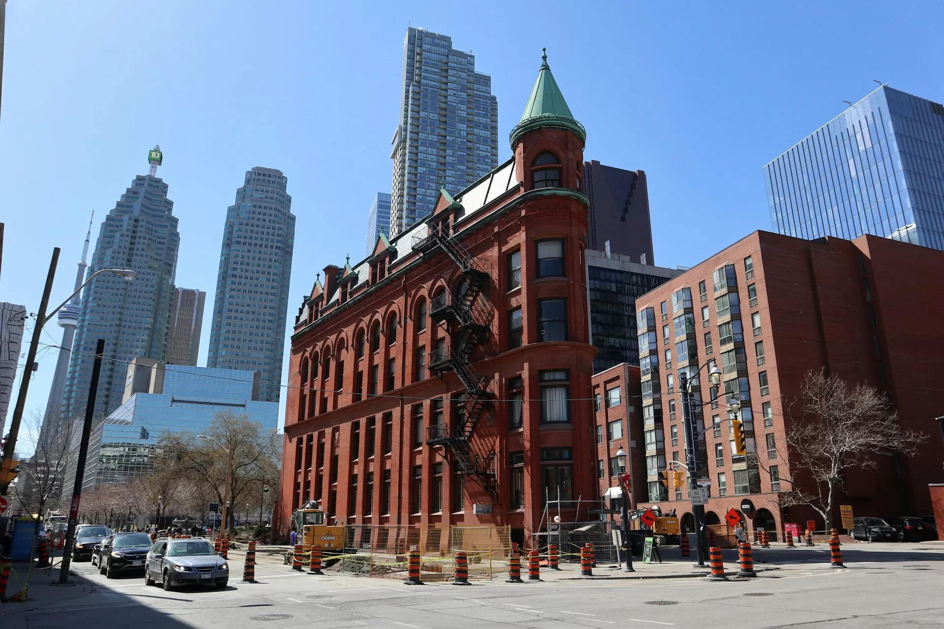 Het rode Gooderham gebouw in Toronto Oost Canada