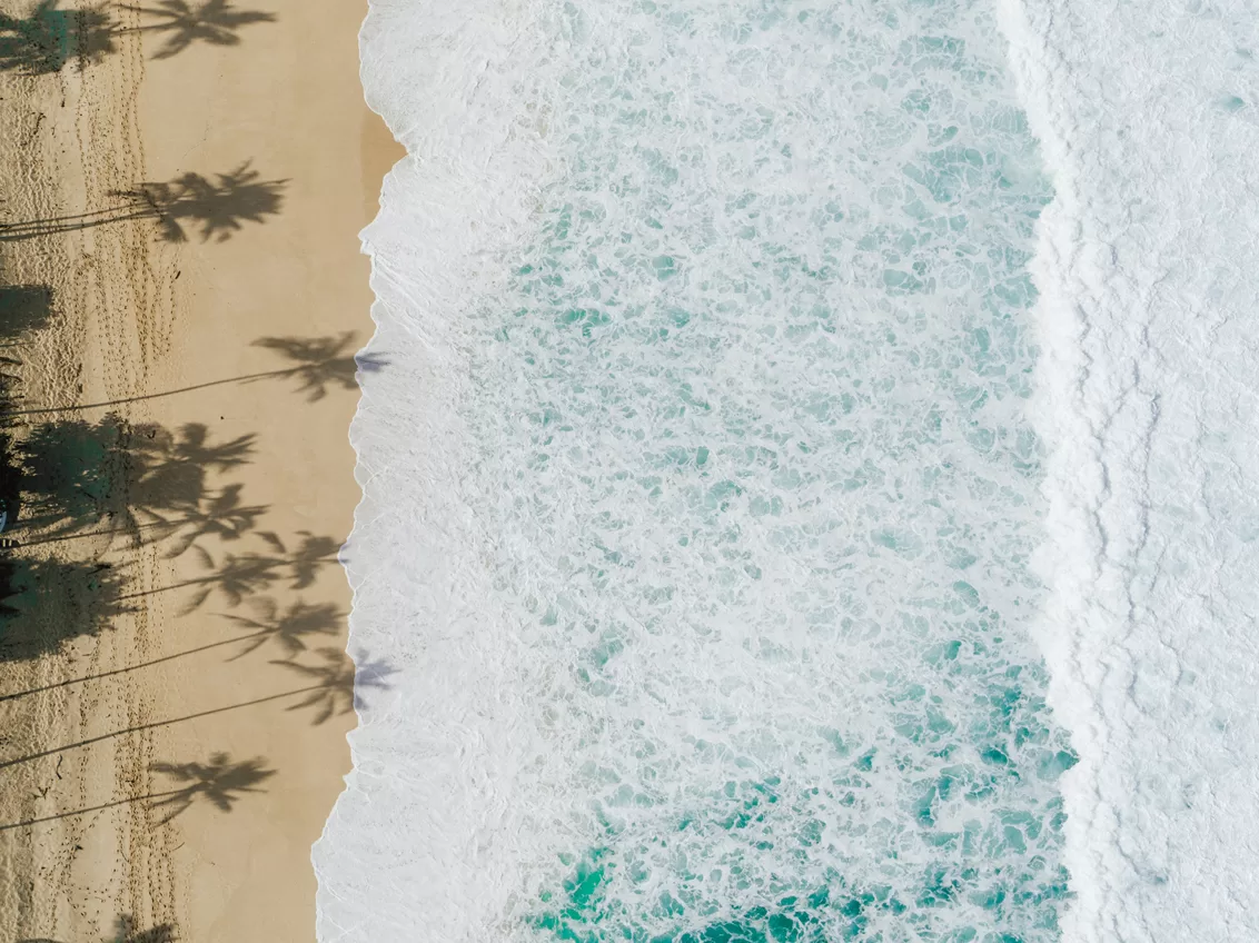 Luchtfoto van het strand van Norh Oahu