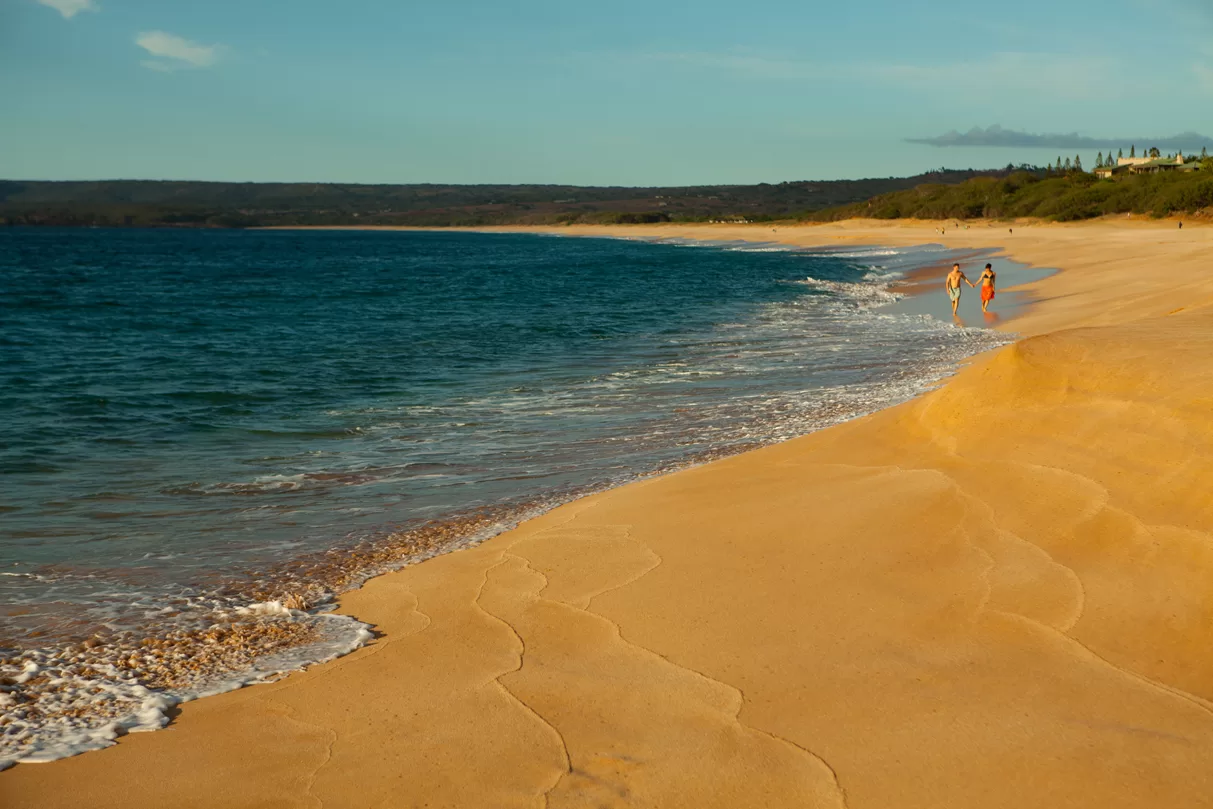 Het strand van Papohaku Beach op Molokai, Hawaii