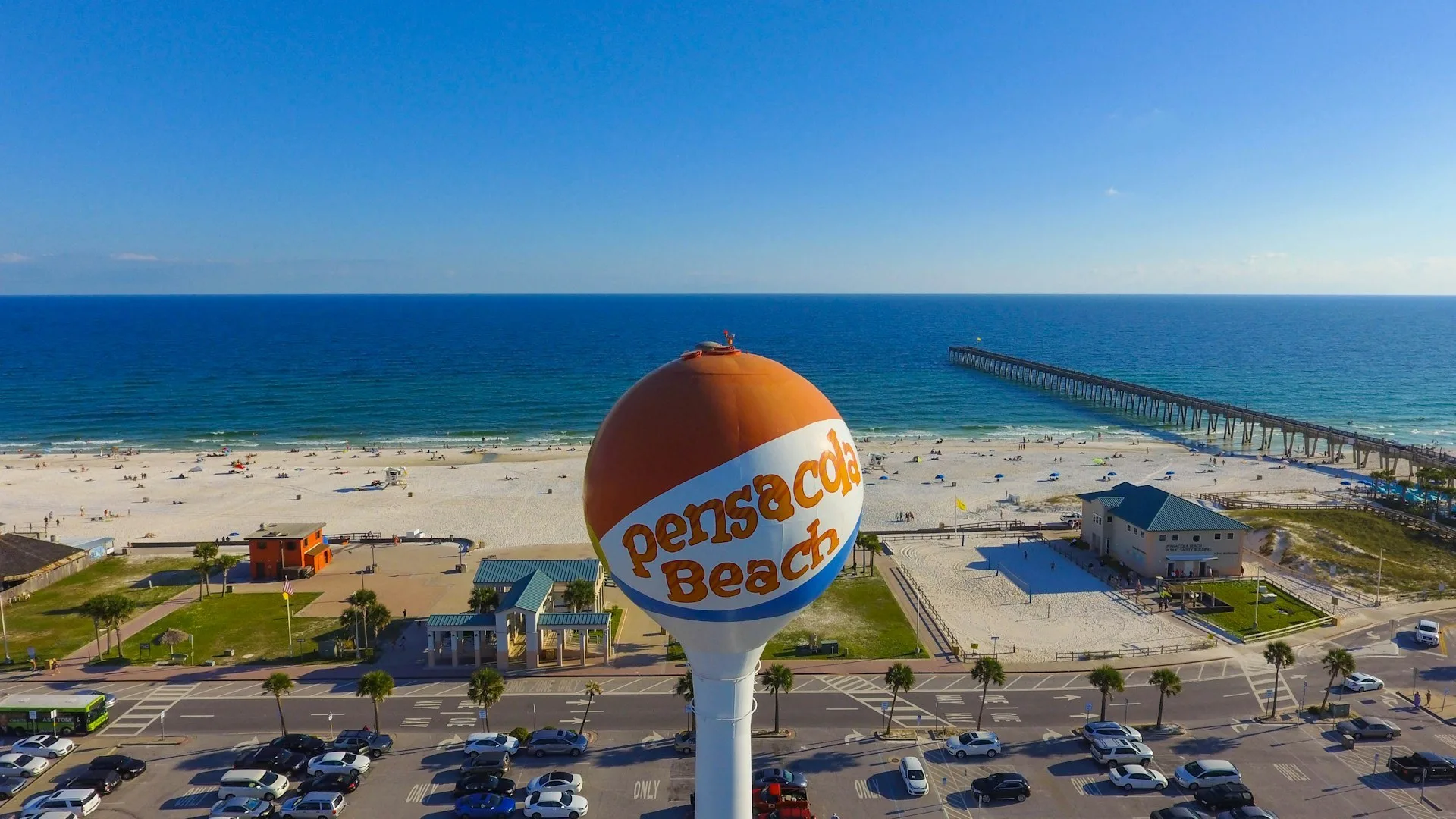 De bol naast het strand van Pensacola Beach
