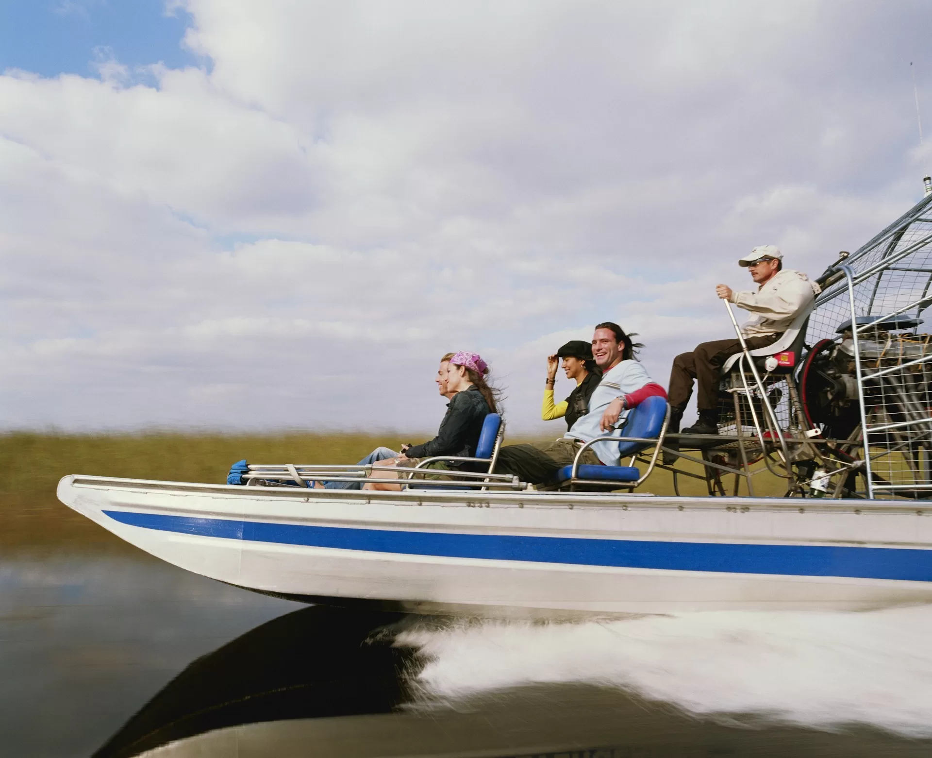 Airboat tour varend door de Everglades in Florida