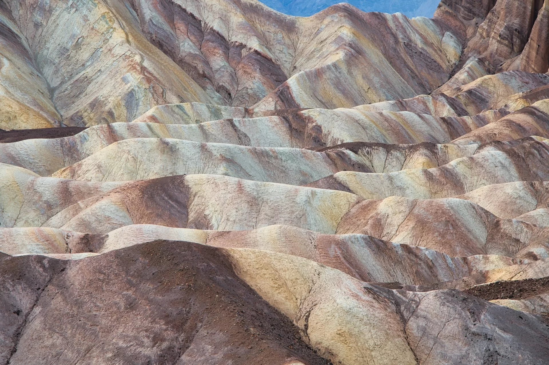 Gekleurde rotsen in Death Valley National Park