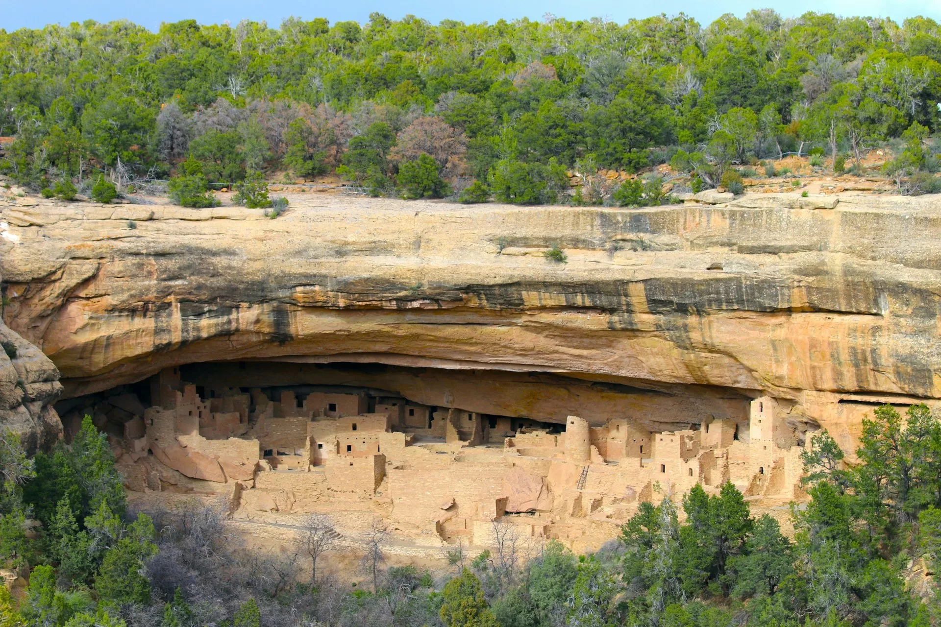 Stenen dorp in rots van Mesa Verde Colorado