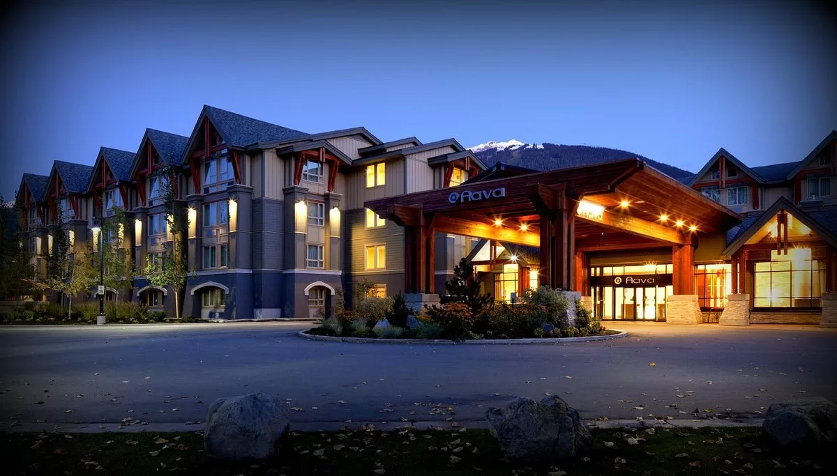 Exterior van het Hotel Aava Whistler